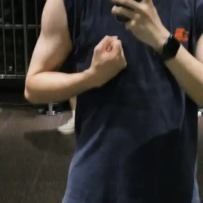 薛玲飞